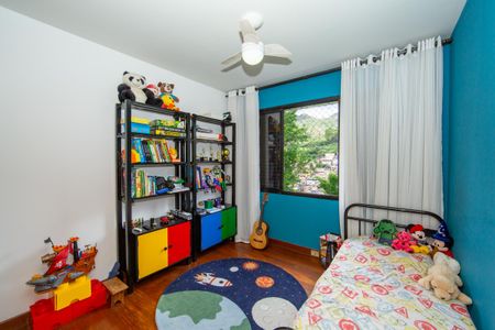 Apartamento à venda com 151m², 4 quartos e 2 vagas Apartamento à venda com 151m², 4 quartos e 2 vagasQUARTO1