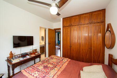 Apartamento à venda com 151m², 4 quartos e 2 vagas Apartamento à venda com 151m², 4 quartos e 2 vagasQUARTO3