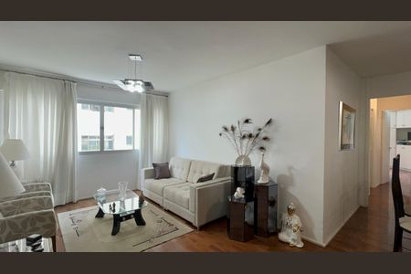 Apartamento para alugar com 117m², 3 quartos e 2 vagasSala