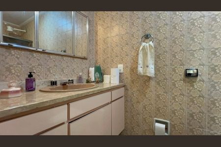 Apartamento para alugar com 117m², 3 quartos e 2 vagasBanheiro