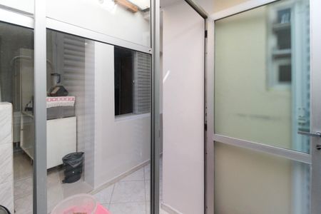Casa à venda com 60m², 2 quartos e sem vagaÁrea de serviço 