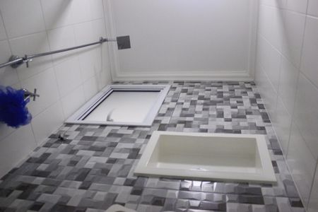 Apartamento à venda com 75m², 3 quartos e 2 vagasBanheiro social