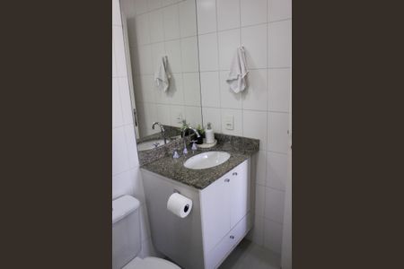 Apartamento à venda com 75m², 3 quartos e 2 vagasBanheiro da Suite
