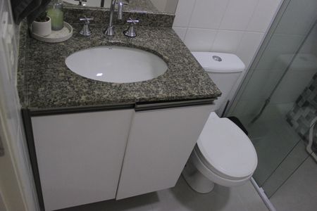Apartamento à venda com 75m², 3 quartos e 2 vagasBanheiro social