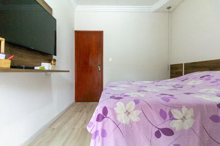 Casa de condomínio à venda com 102m², 3 quartos e 2 vagasQuarto 2