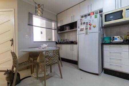 Casa de condomínio à venda com 102m², 3 quartos e 2 vagasCozinha