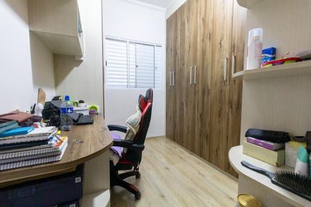 Casa de condomínio à venda com 102m², 3 quartos e 2 vagasQuarto 3