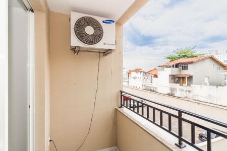 Apartamento para alugar com 62m², 2 quartos e 1 vaga Apartamento para alugar com 62m², 2 quartos e 1 vagaVaranda