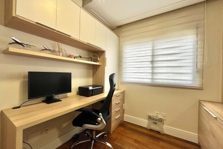 Apartamento à venda com 128m², 3 quartos e 2 vagasQuarto 3