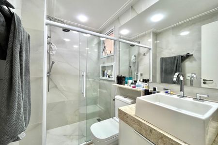 Apartamento à venda com 128m², 3 quartos e 2 vagasBanheiro da Suíte