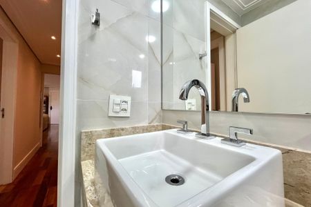 Apartamento à venda com 128m², 3 quartos e 2 vagasBanheiro Corredor