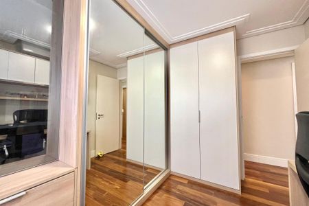 Apartamento à venda com 128m², 3 quartos e 2 vagasQuarto 3