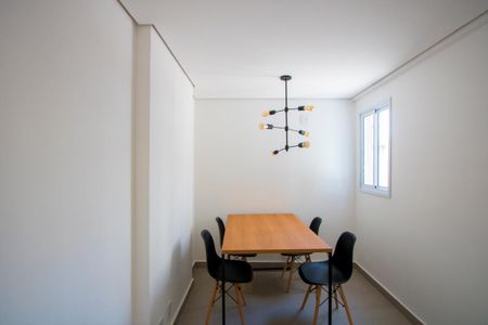 Apartamento à venda com 58m², 2 quartos e 1 vagaÁrea comum