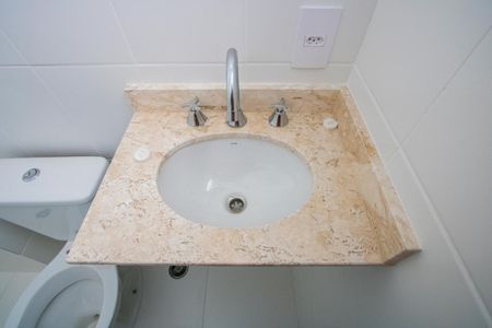 Apartamento à venda com 58m², 2 quartos e 1 vagaBanheiro do quarto 1