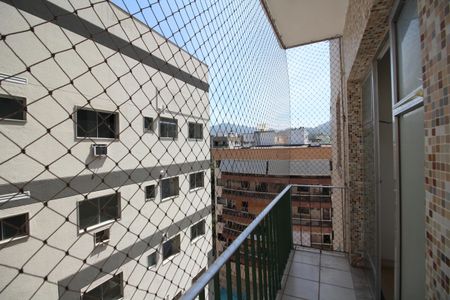 Apartamento à venda com 74m², 3 quartos e 1 vagaSala - Varanda