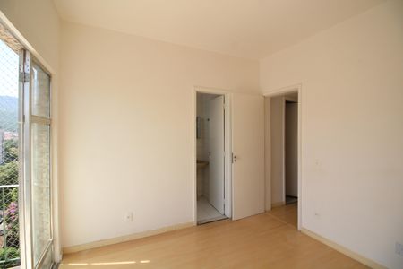 Apartamento à venda com 74m², 3 quartos e 1 vagaQuarto 2