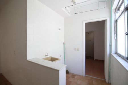 Apartamento à venda com 74m², 3 quartos e 1 vagaÁrea de Serviço
