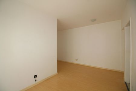 Sala de apartamento à venda com 3 quartos, 74m² em Jacarepaguá, Rio de Janeiro