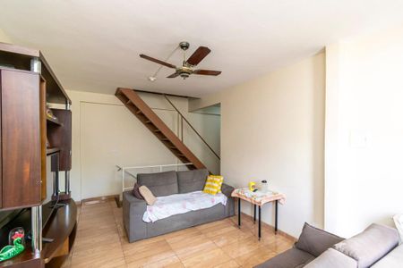 Casa à venda com 120m², 2 quartos e sem vaga Casa à venda com 120m², 2 quartos e sem vagaSala do 2º andar