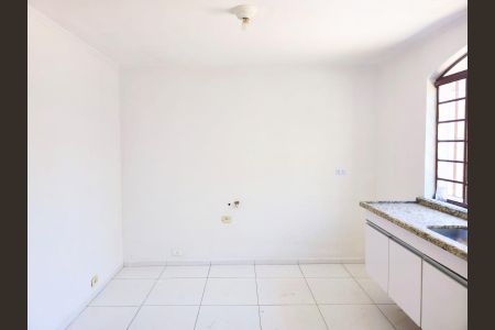 Casa para alugar com 226m², 3 quartos e 4 vagas Casa para alugar com 226m², 3 quartos e 4 vagasCozinha