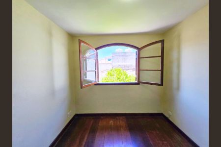 Casa para alugar com 226m², 3 quartos e 4 vagas Casa para alugar com 226m², 3 quartos e 4 vagasQuarto 01