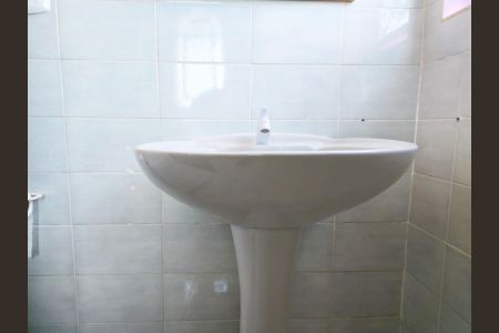 Casa para alugar com 226m², 3 quartos e 4 vagas Casa para alugar com 226m², 3 quartos e 4 vagasBanheiro da Suíte