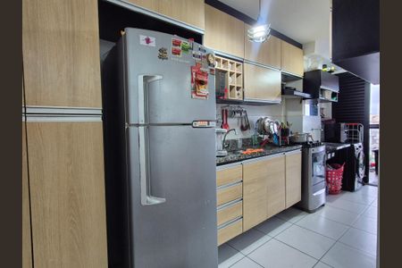 Apartamento à venda com 77m², 2 quartos e 1 vagaCozinha 