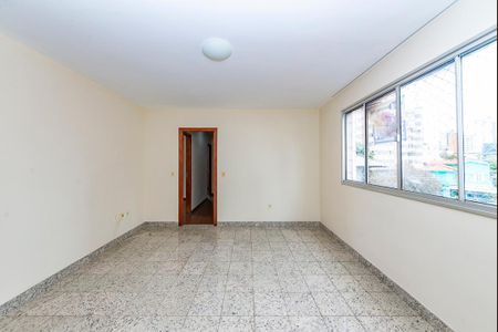 Apartamento à venda com 3 quartos, 90m² em Carmo, Belo Horizonte