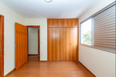 Apartamento à venda com 3 quartos, 90m² em Carmo, Belo Horizonte