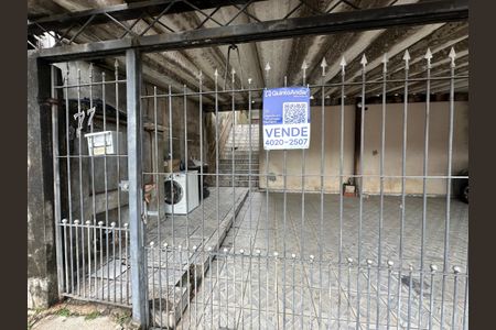 Apartamento à venda com 133m², 3 quartos e 1 vaga Apartamento à venda com 133m², 3 quartos e 1 vagaFachada