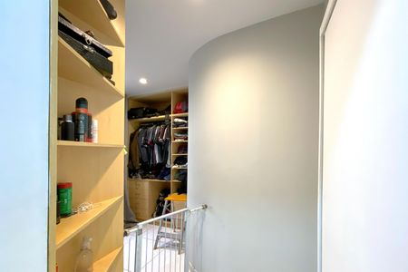 Apartamento à venda com 110m², 3 quartos e 2 vagasCloset da suíte 1