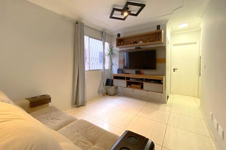 Sala de apartamento à venda com 3 quartos, 110m² em Fernão Dias, Belo Horizonte
