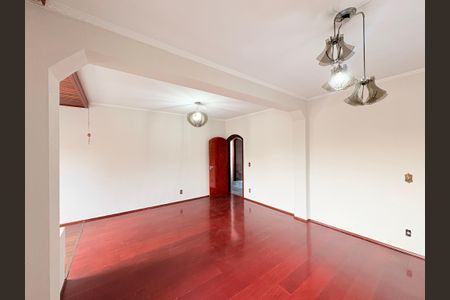 Casa para alugar com 3 quartos, 295m² em Jardim Messina, Jundiaí