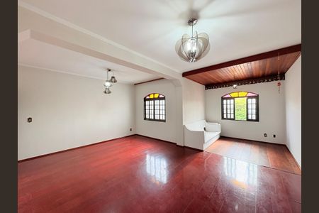 Casa para alugar com 3 quartos, 295m² em Jardim Messina, Jundiaí