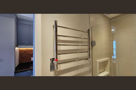 Studio à venda com 25m², 1 quarto e sem vaga Studio à venda com 25m², 1 quarto e sem vagaBanheiro Social