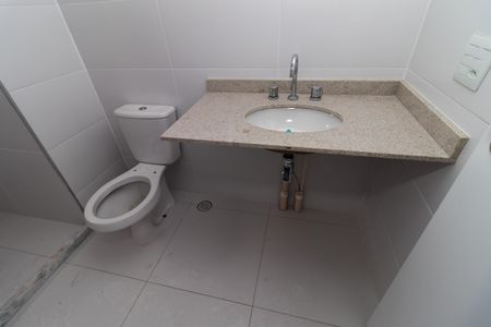 Apartamento à venda com 218m², 3 quartos e 4 vagasBanheiro da Suíte 1