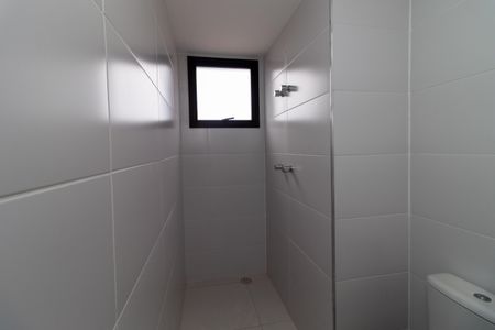 Apartamento à venda com 218m², 3 quartos e 4 vagasBanheiro da Suíte 1
