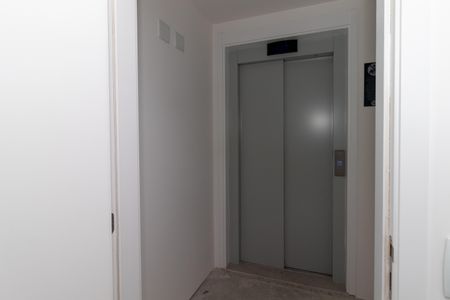 Apartamento à venda com 218m², 3 quartos e 4 vagasElevador Privativo