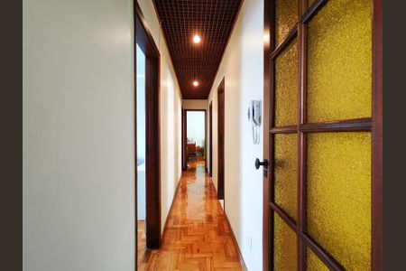 Apartamento à venda com 138m², 3 quartos e 1 vaga Apartamento à venda com 138m², 3 quartos e 1 vagaCorredor