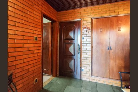 Apartamento à venda com 138m², 3 quartos e 1 vaga Apartamento à venda com 138m², 3 quartos e 1 vagaEntrada