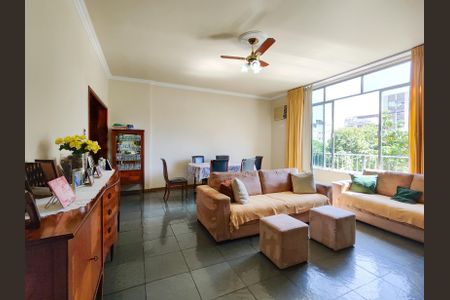 Apartamento à venda com 138m², 3 quartos e 1 vaga Apartamento à venda com 138m², 3 quartos e 1 vagaSala