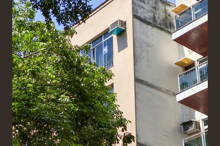 Apartamento à venda com 138m², 3 quartos e 1 vaga Apartamento à venda com 138m², 3 quartos e 1 vagaFachada e portaria