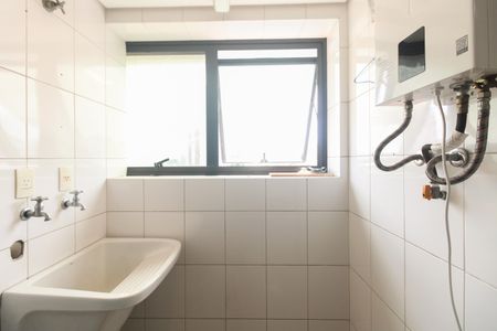 Apartamento para alugar com 65m², 2 quartos e 1 vagaÁrea de Serviço