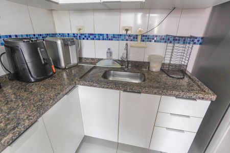 Apartamento à venda com 54m², 2 quartos e 1 vagaCozinha 