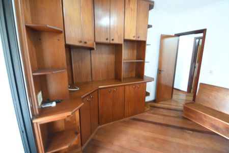 Apartamento à venda com 165m², 4 quartos e 2 vagasSala de TV