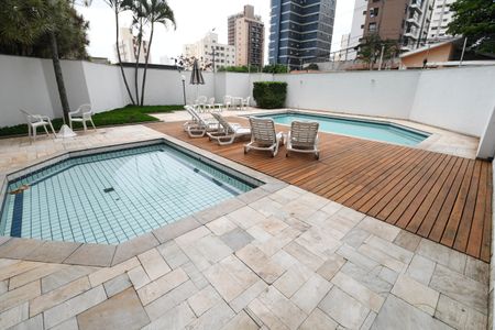 Apartamento à venda com 165m², 4 quartos e 2 vagasÁrea comum - Piscina