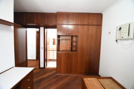 Apartamento à venda com 165m², 4 quartos e 2 vagasQuarto 2 - Suíte