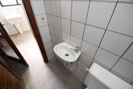 Apartamento à venda com 165m², 4 quartos e 2 vagasBanheiro de serviço