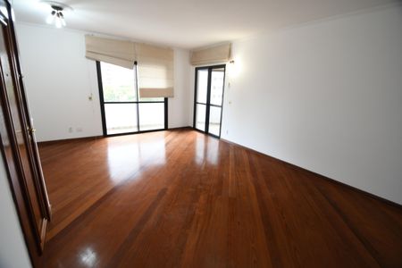 Apartamento à venda com 165m², 4 quartos e 2 vagasSala