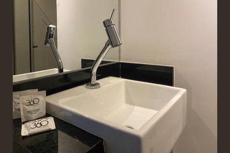 Studio à venda com 21m², 1 quarto e sem vaga Studio à venda com 21m², 1 quarto e sem vagaBanheiro